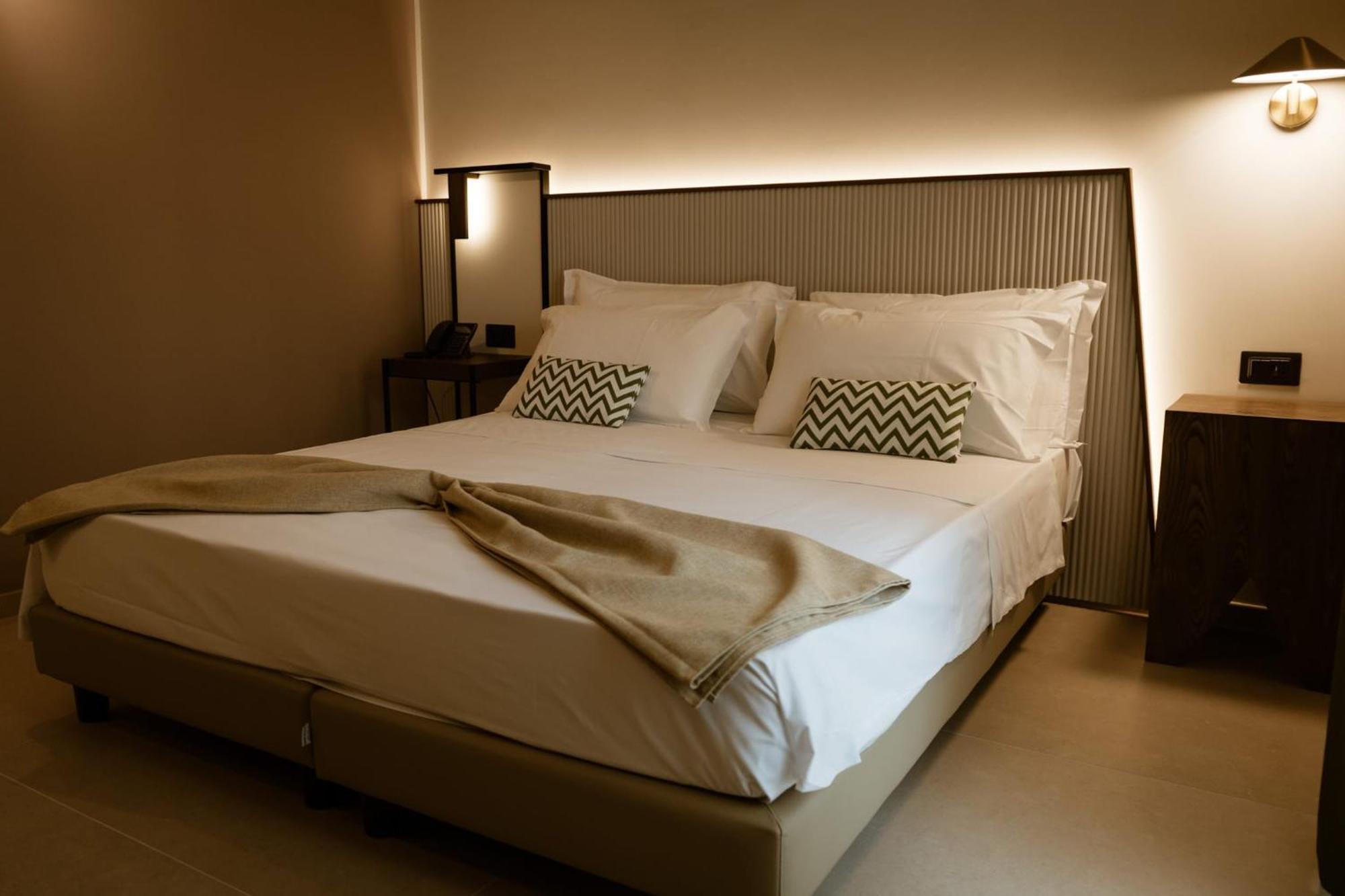 Ananea Tropea Yachting Resort Экстерьер фото