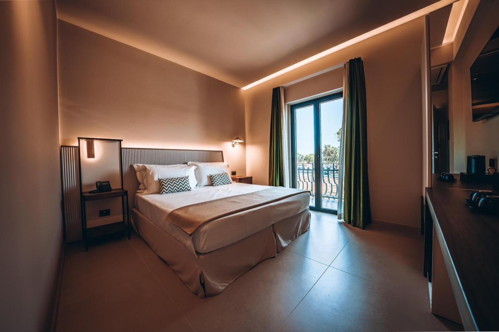 Ananea Tropea Yachting Resort Экстерьер фото